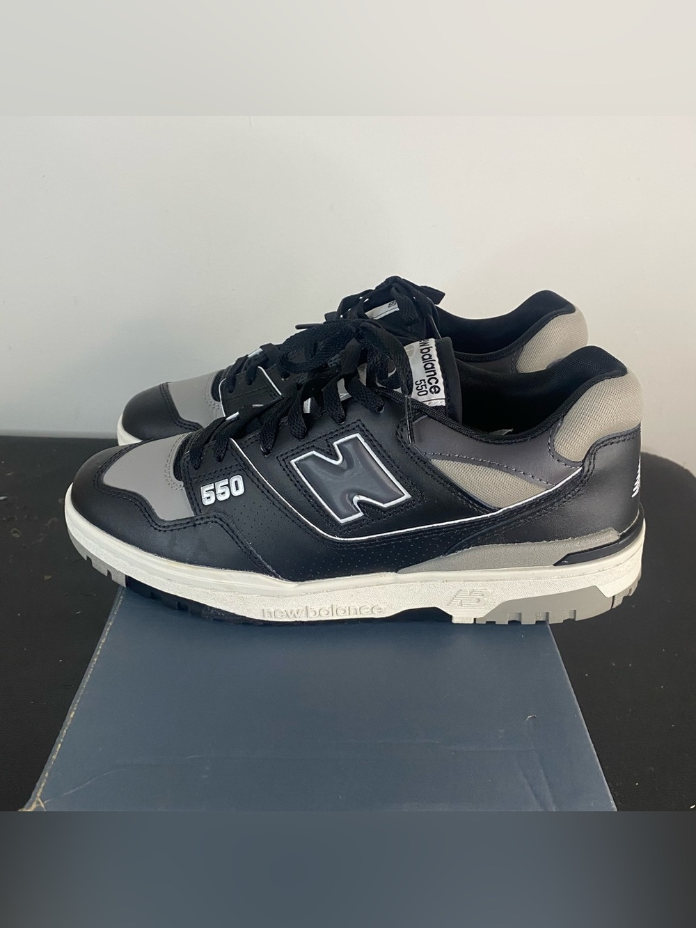 New Balance 550 Black Grey Size 10 - Picture 4 of 10